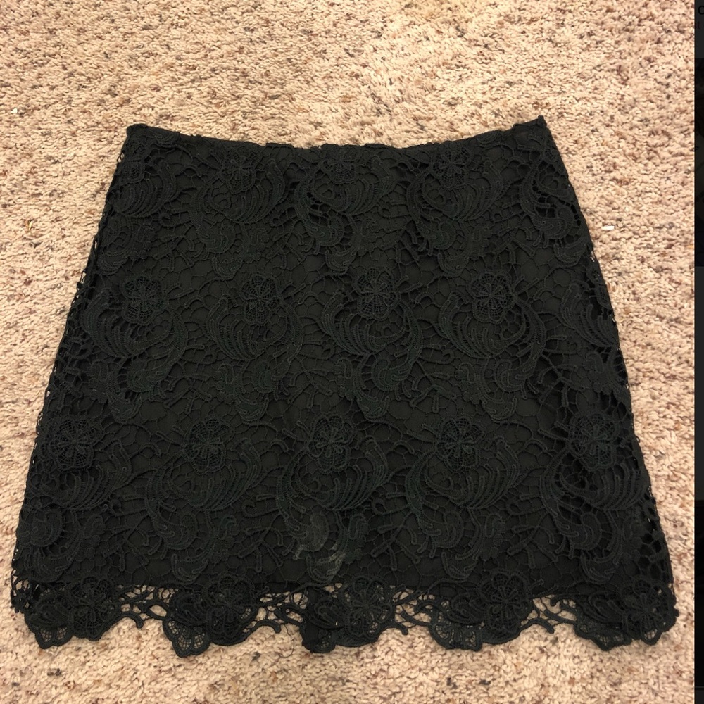 Lace Mini Skirt